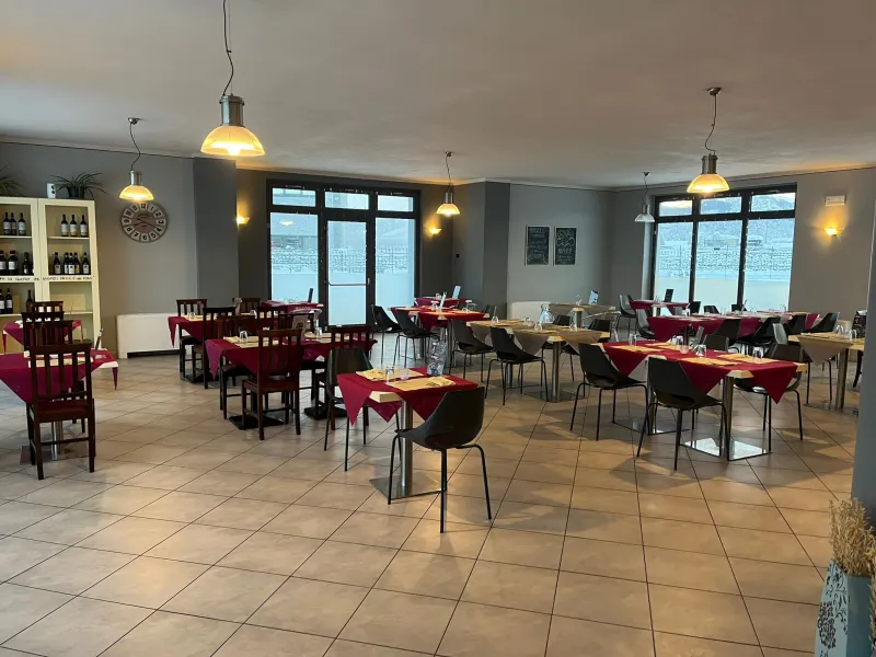 MD’s Bar-Tavola Calda-Panificio_Pianfei_slider_image_3