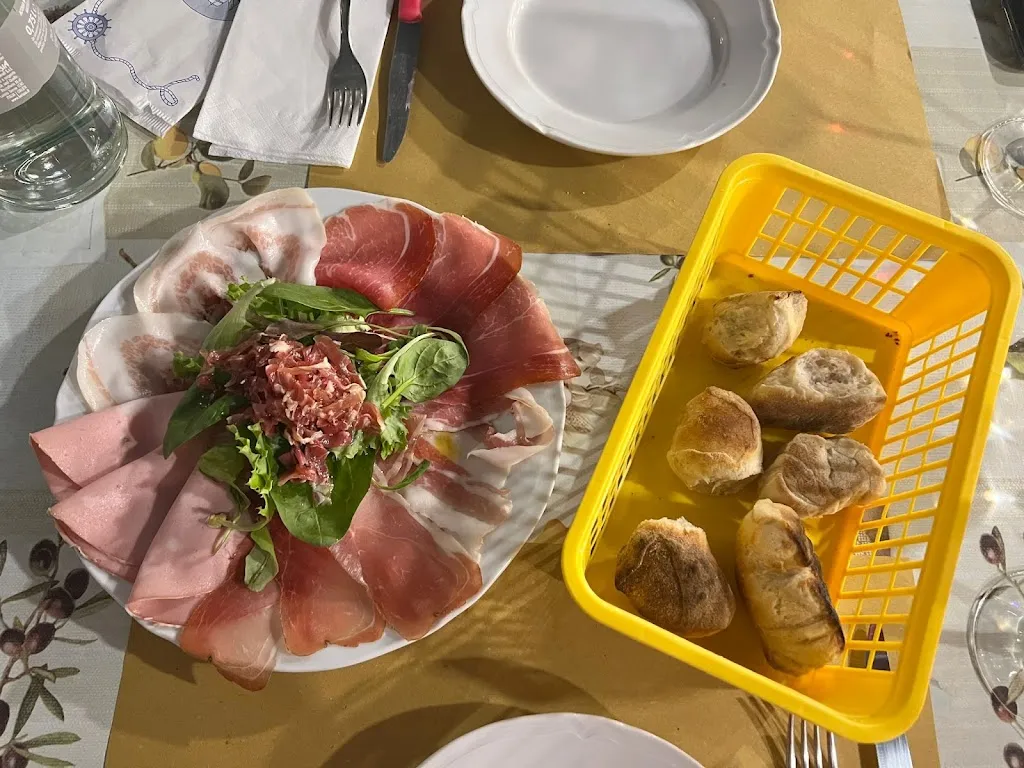 Mauro Miglio_Club House_Pianfei_review