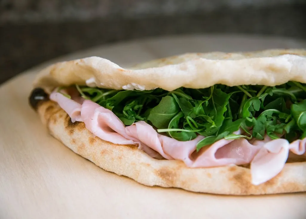 Pizzeria Quasi TONDA_Pianfei_slider_image_2