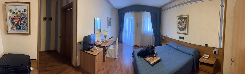 Der Chuckmeister_Hotel La Ruota_Pianfei_review