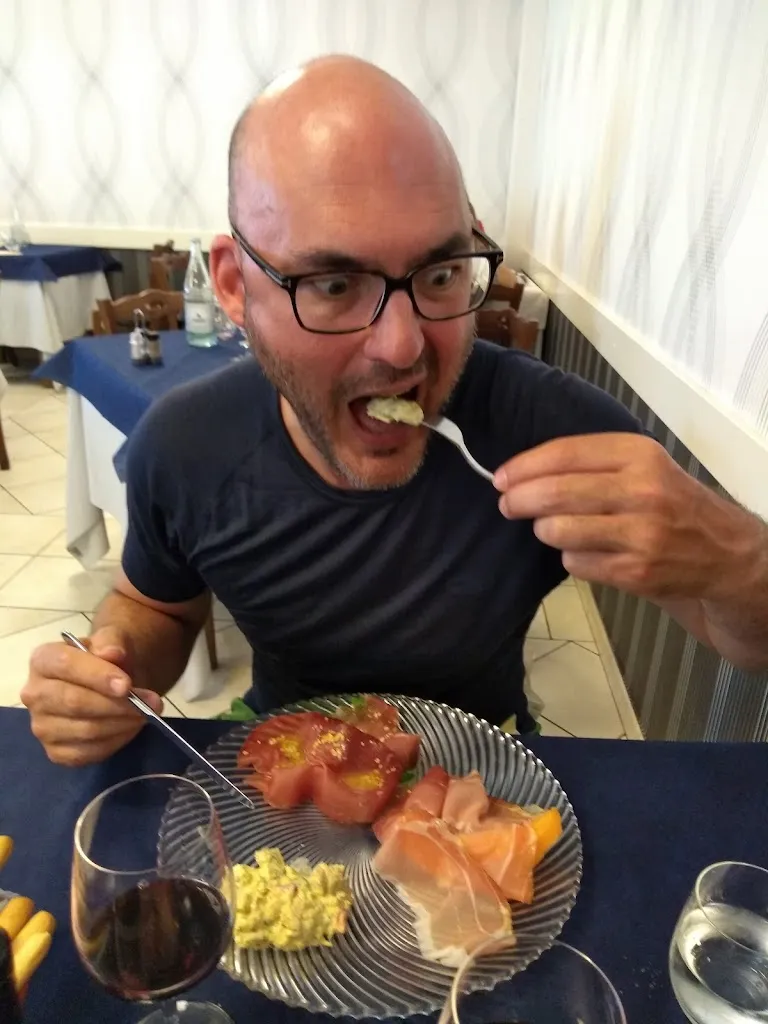 Karl Pell_Tre Amis_Piasco_recensione