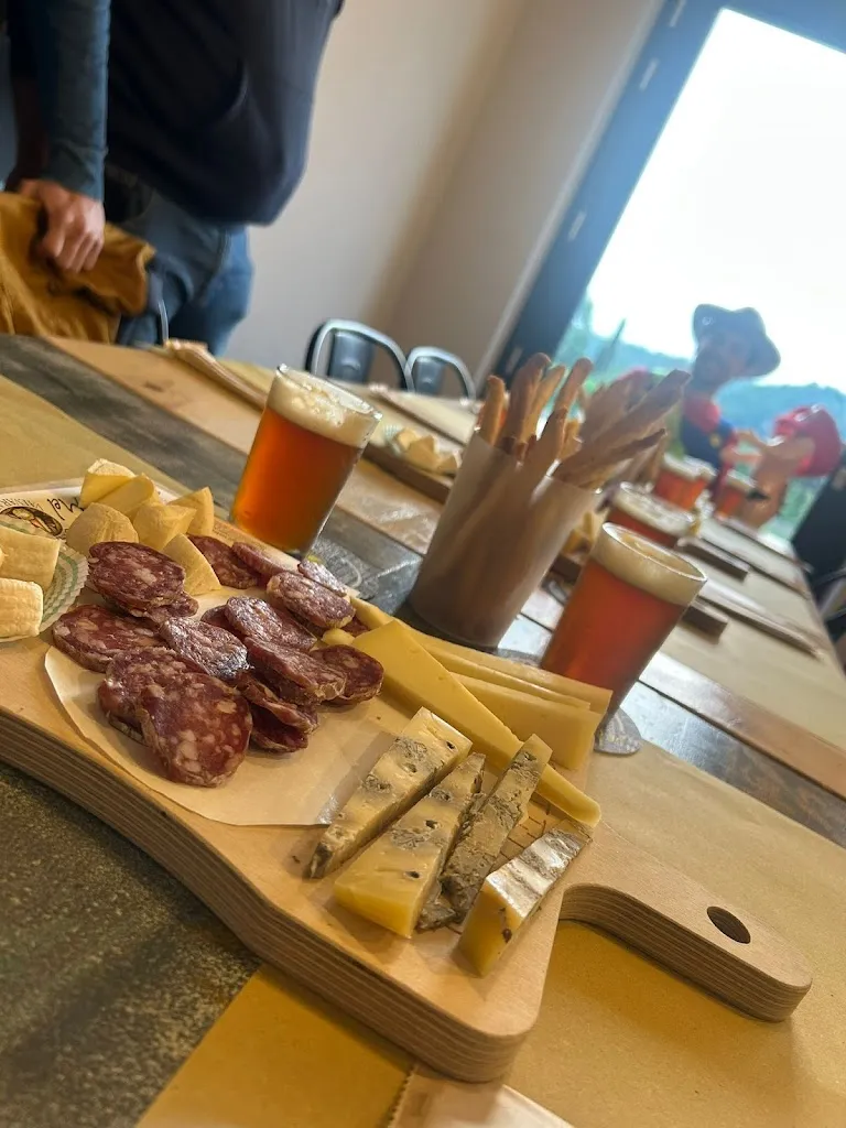 Emanuele Tallone_Birrificio Agricolo Kauss - KAUSS HAUS_Piasco_review