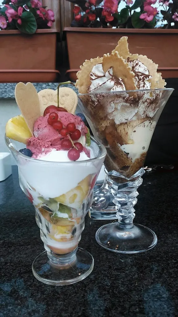 Christian Santolini_Bar Gelateria Della Piazza_Piedimulera_review