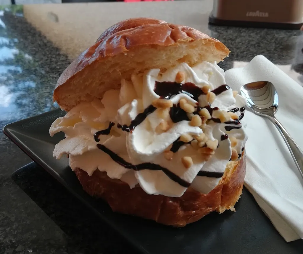 Bar Gelateria Della Piazza_Piedimulera_slider_image_3