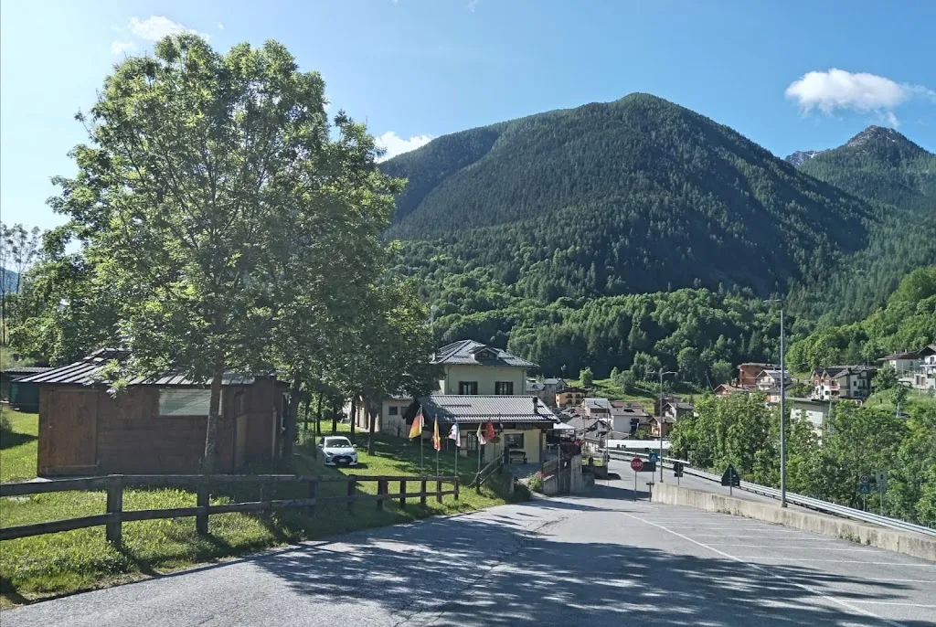 Ristorante-Ostello-Camping Cento Sentieri_Pietraporzio_slider_image_3