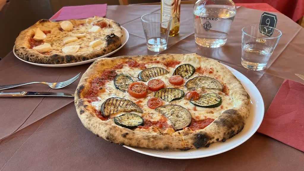 M'ama Rosa Ristorante Pizzeria Pieve Vergonte_Pieve Vergonte_slider_image_1