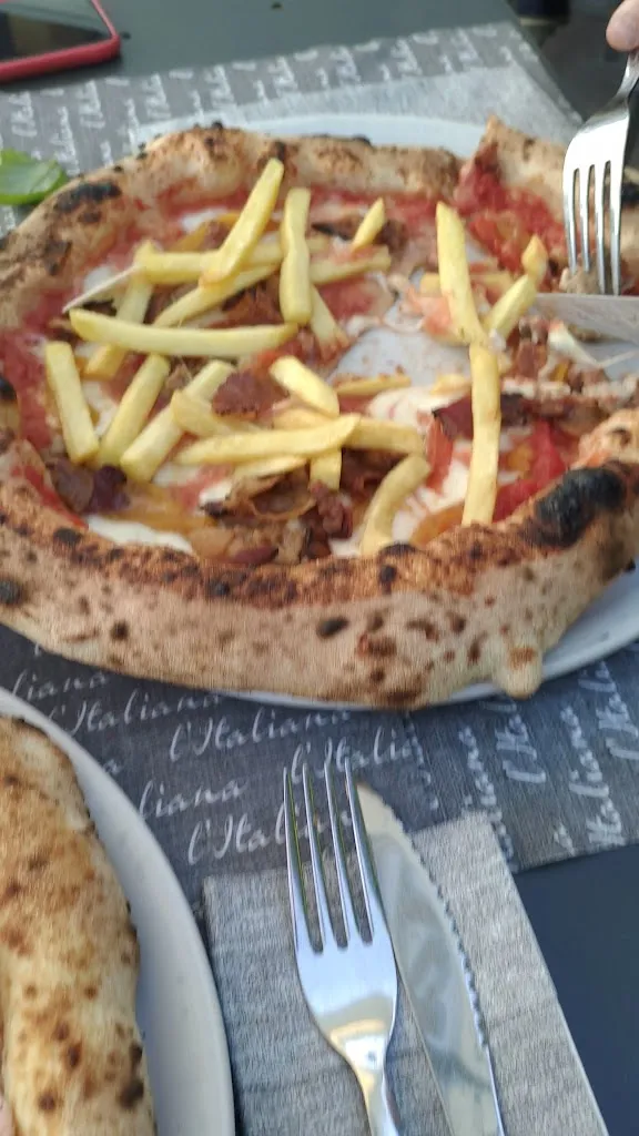 PIZZERIA RISTORANTE L'ITALIANA_Piobesi d'Alba_slider_image_2