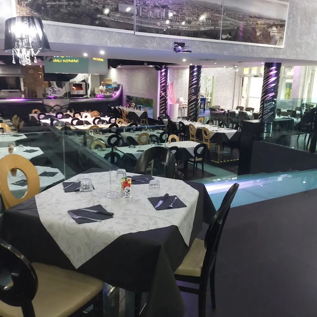 Home Restaurant_Pino Torinese_slider_image_2