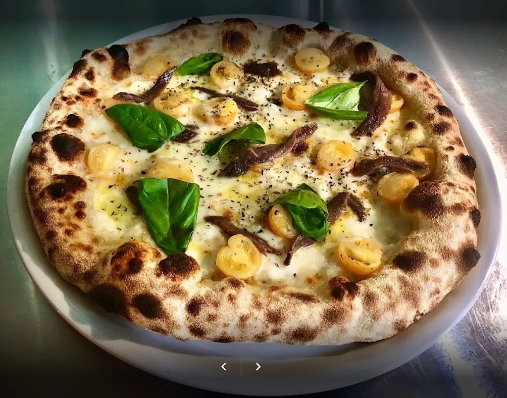 Pavilion Pizza & Pinsa Pino Torinese restaurant in Pino Torinese