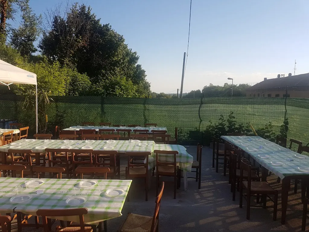 Pizzeria Pinseria Friggitoria Associazione dilettantistica bocciofila Piovatese restaurant in Piovà Massaia