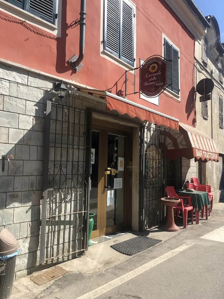 SARA PIVA_Bar Centro Trattoria Locanda della Buona Notte_Piovà Massaia_review