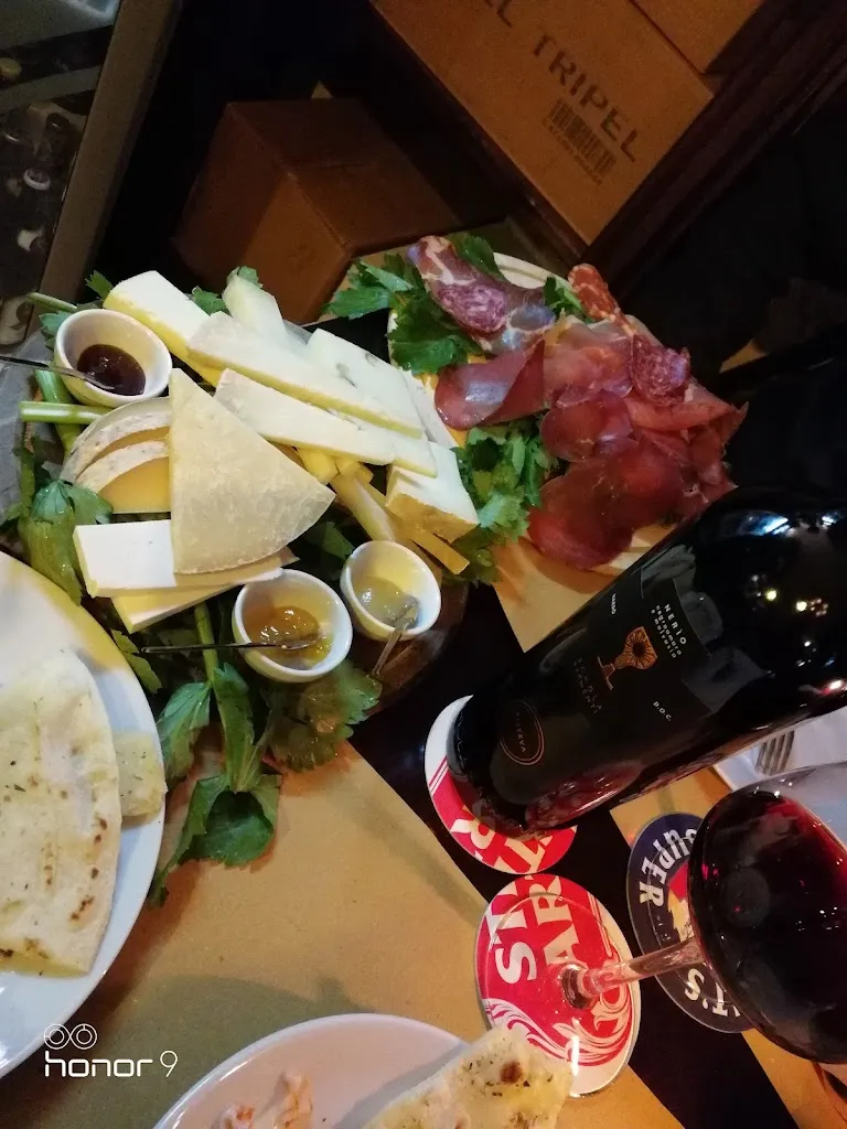 Annalisa Buccolieri_Flatus Vitae Beer Pub_Erchie_review