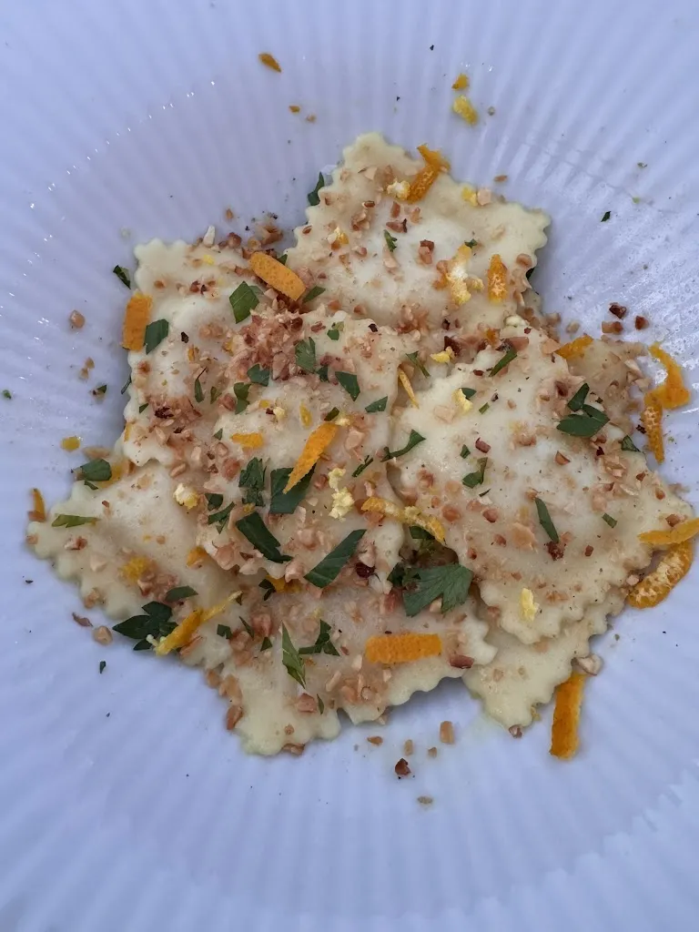 Ana Luiza Alves_Acqua in Bocca_Erchie_review