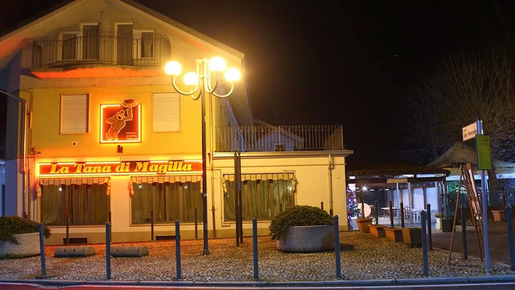 Pizzeria La Tana Di Magilla_Pianezza_slider_image_3