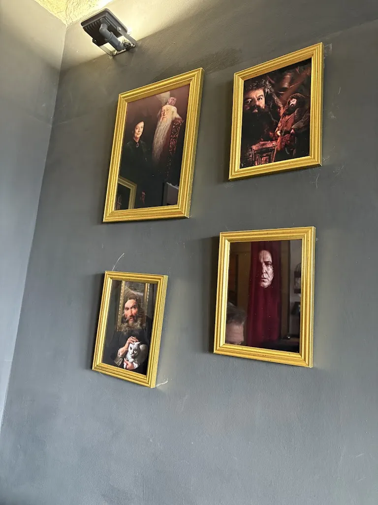Danielle_Sirius Black Art Café_Erchie_review