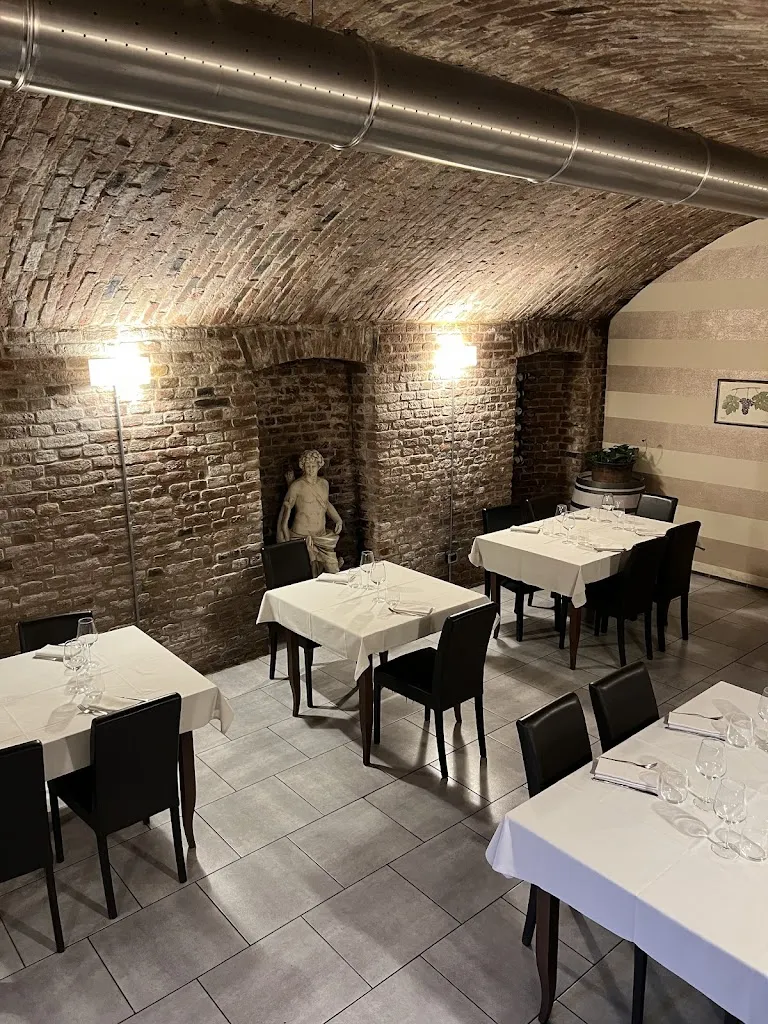 Osteria Il Barrique_Pocapaglia_slider_image_1