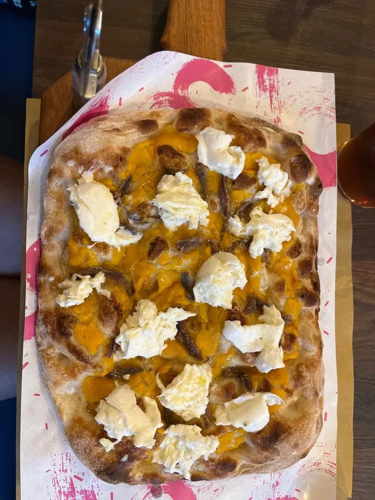 Vittoria Baruzzu_Pergradi_Piossasco_review