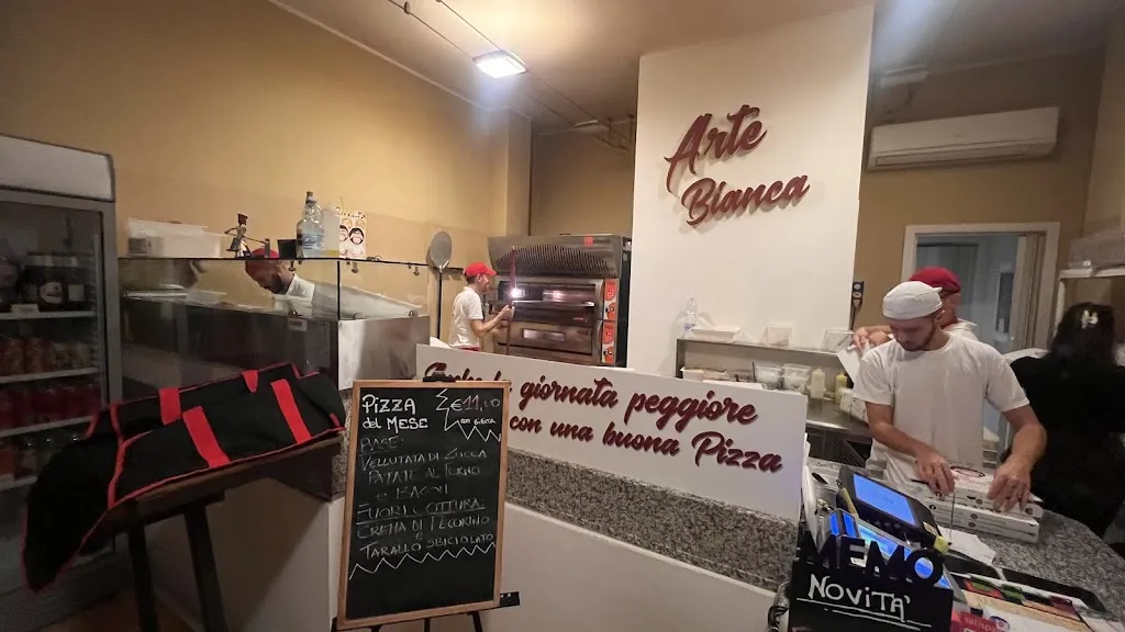 Pizzeria ARTE BIANCA restaurant in Piossasco