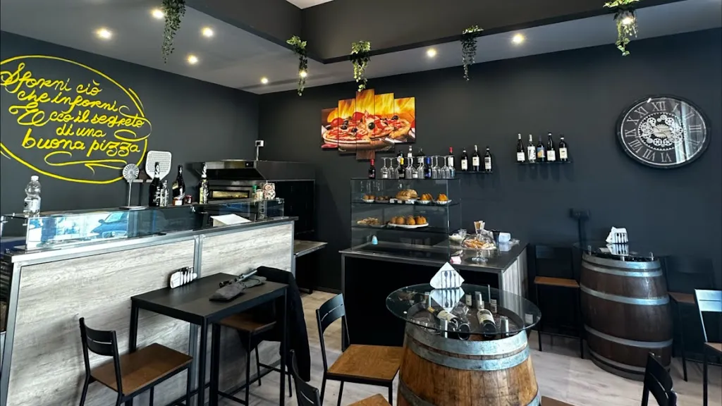 Pazzi Per La Pizza_Piossasco_slider_image_1