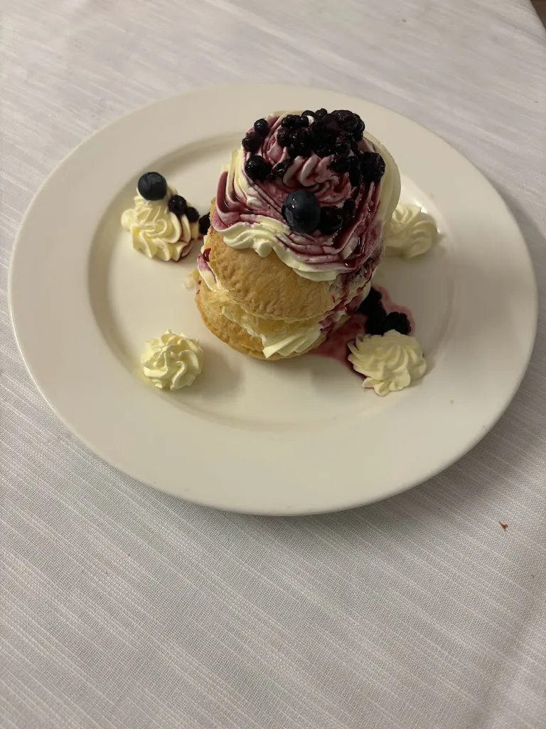 NewViver One Restaurant_Piverone_slider_image_3