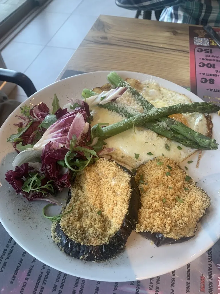 Giuseppina Del Campo_Paddockafe_Poirino_review