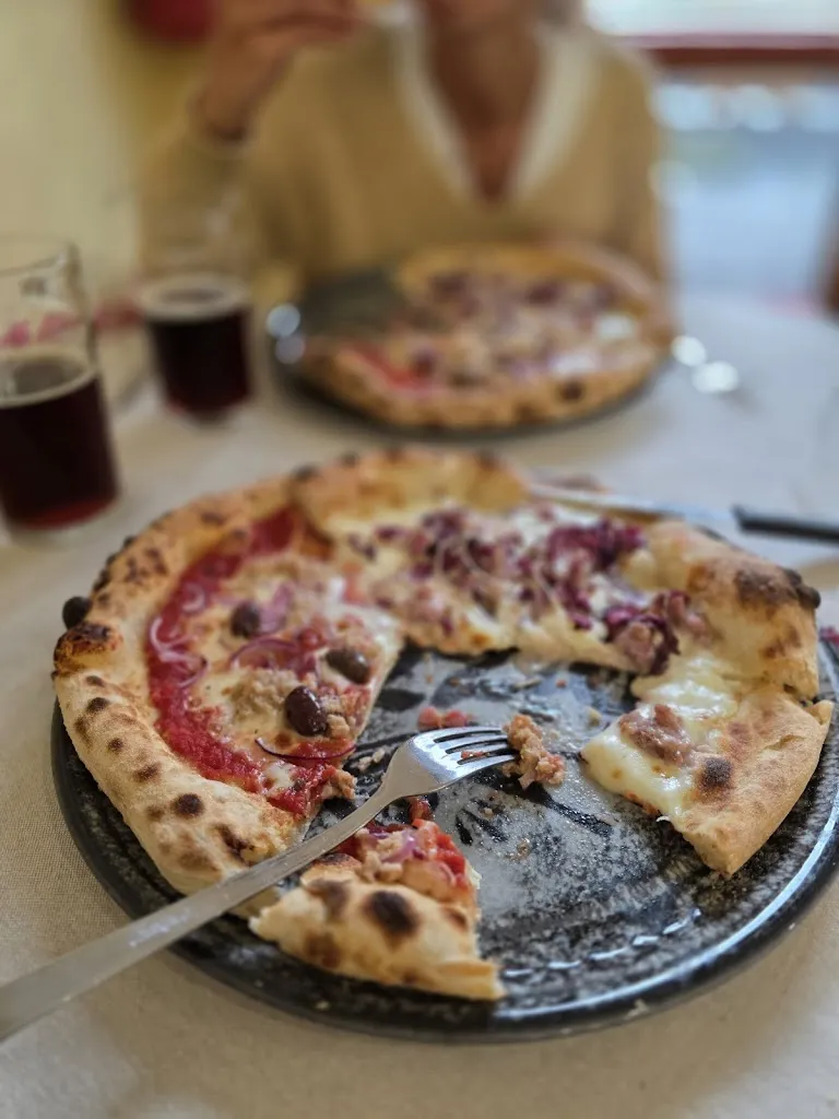 Erik Cecot_Pizzeria Ristorante Divina Pizza_Pomaretto_review