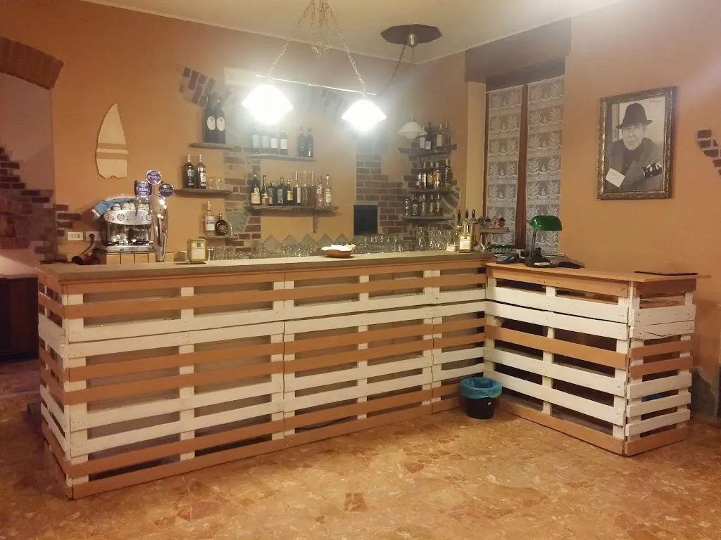 RISTORANTE PIZZERIA RAGGIO DI SOLE restaurant in Pomaretto