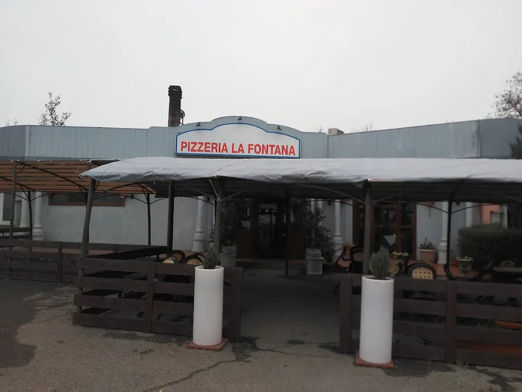 Ristorante Pizzeria La Fontana_Pontecurone_slider_image_1