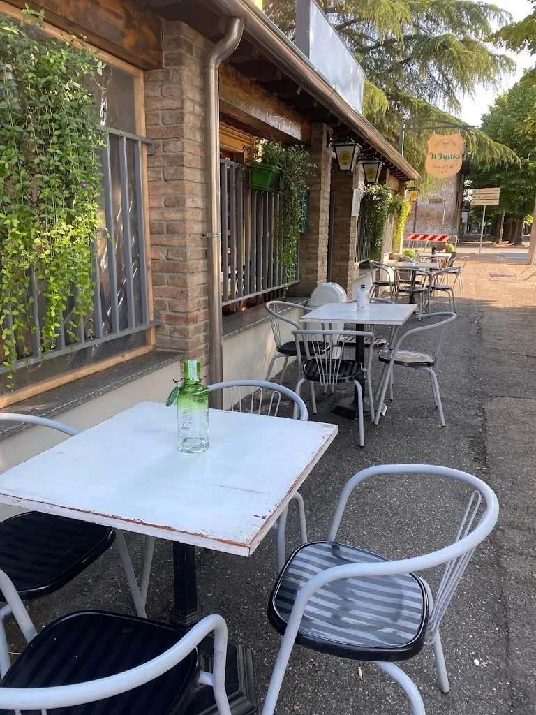 Il Tiglio Pub restaurant in Pontecurone