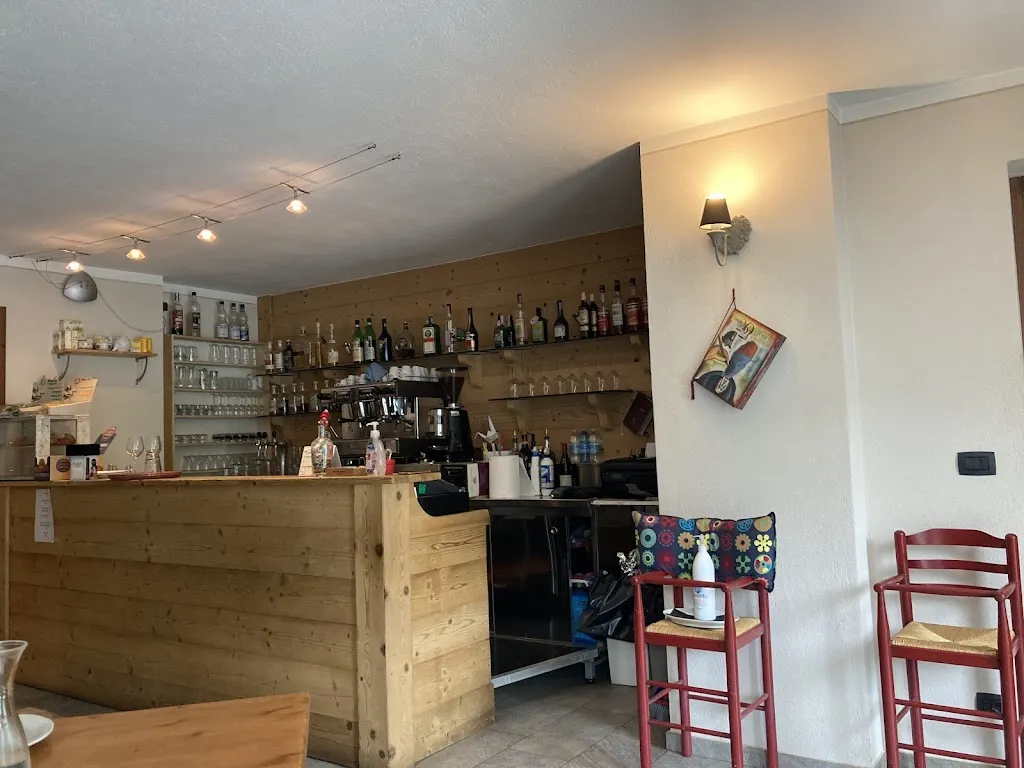 Miralago restaurant in Pontechianale