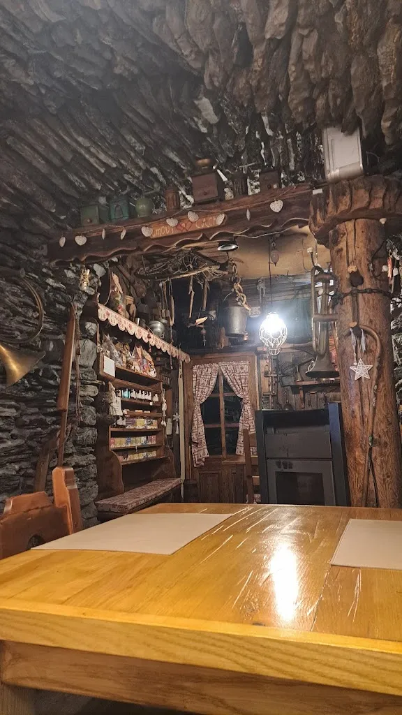 Le Montagnard Risto Museo_Pontechianale_slider_image_3