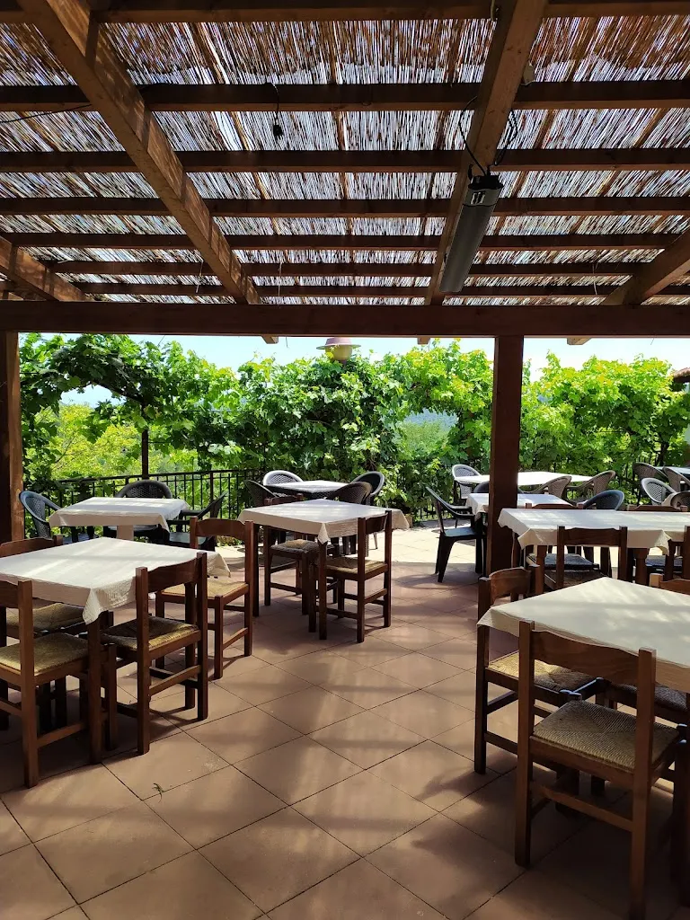 Lo Scoiattolo Ristorante Pizzeria_Ponzone_slider_image_1