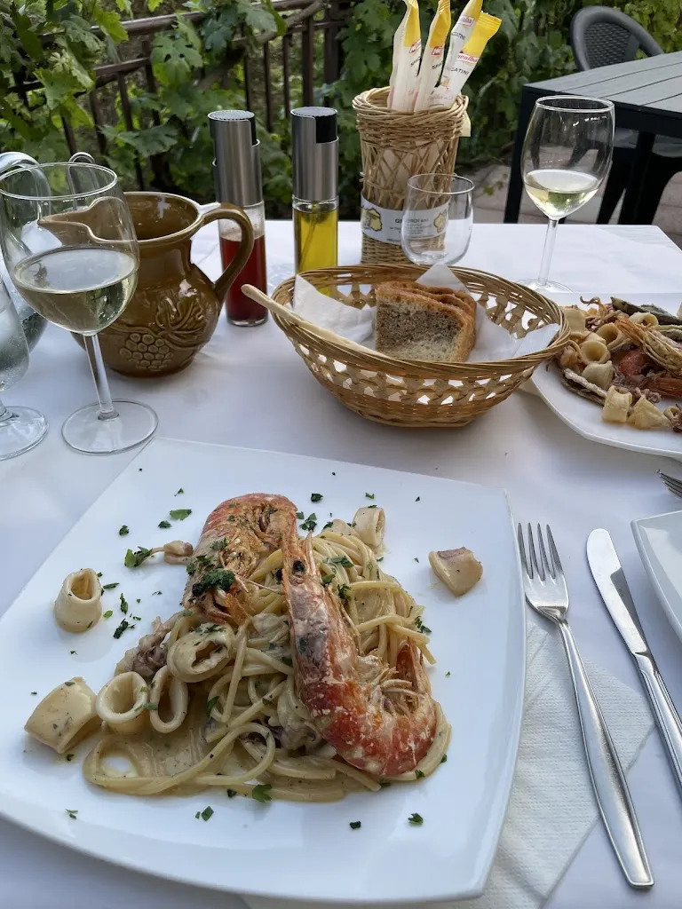 Lo Scoiattolo Ristorante Pizzeria_Ponzone_slider_image_3