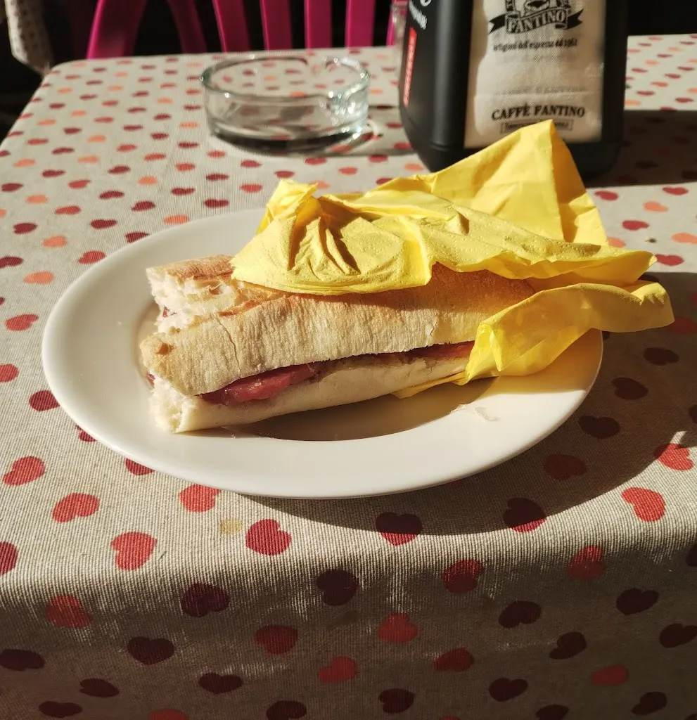 Healthycarrier Ofthedeepestblue_Bar Tabaccheria Monte Cauri Tavola Calda_Pradleves_review