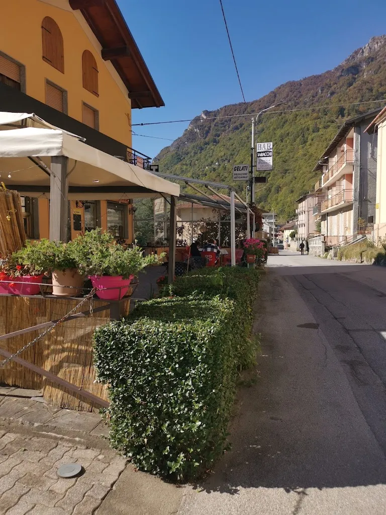 Bar Tabaccheria Monte Cauri Tavola Calda_Pradleves_slider_image_2