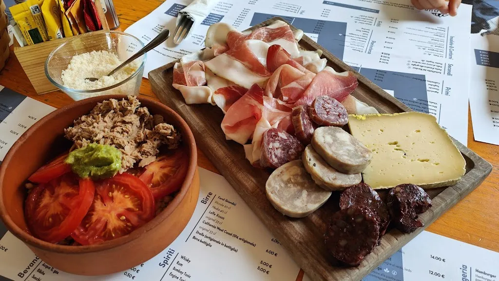 Gaetano Sarro_Bardour - Coffee, Grill & Rentals_Prali_review