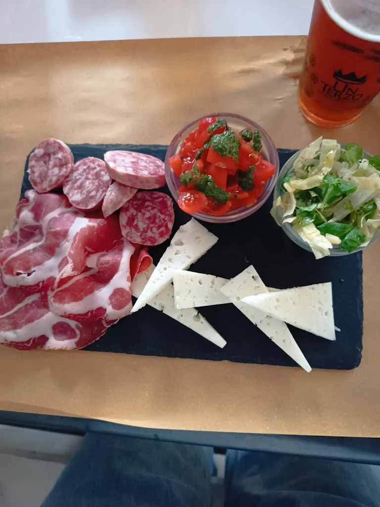 Birrificio Un Terzo_Pralungo_slider_image_3