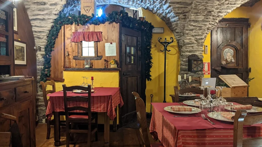 Ristorante Cantina degli amici_Pragelato-Ruà_slider_image_1