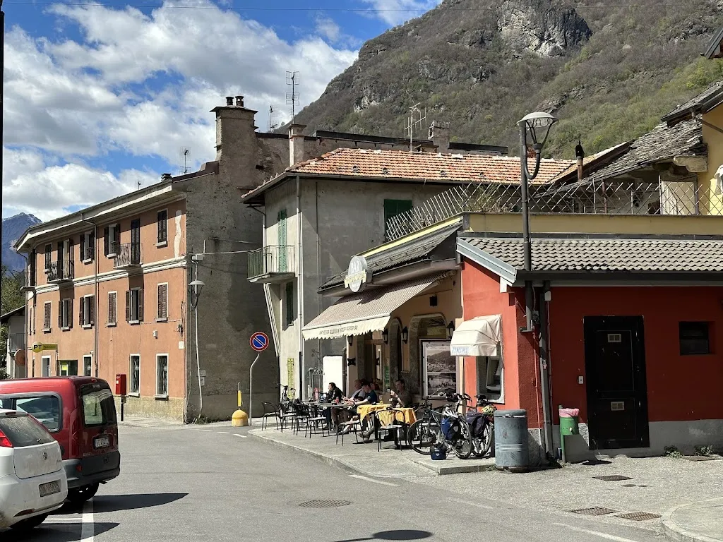 C Liechti_Pizzeria Happy Premosello sky bar_Premosello-Chiovenda_recensione