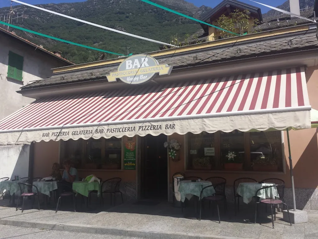 Pizzeria Happy Premosello sky bar restaurant in Premosello-Chiovenda