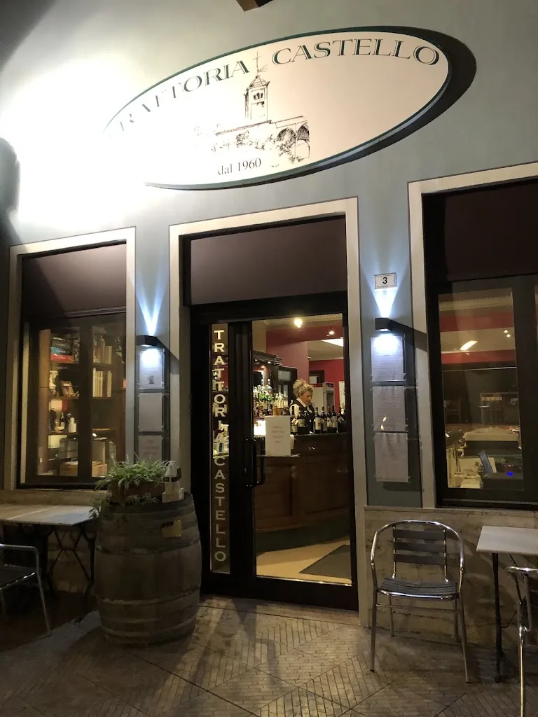 Trattoria Castello restaurant in Prato Sesia