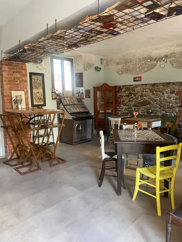 Nel Cortile di Maria Caffè&Curiosità restaurant in Prato Sesia