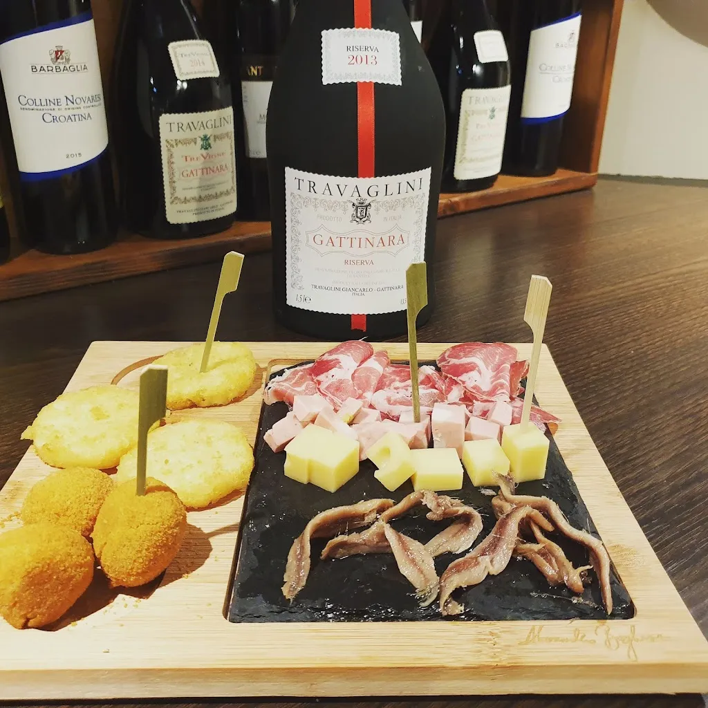 Karon Bar Lounge Coffee_Prato Sesia_slider_image_3