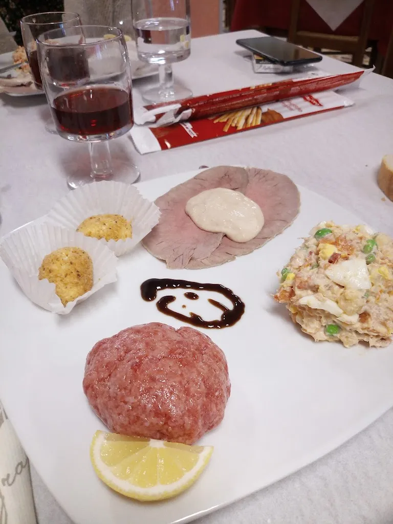 Tommy Leee_Ristorante Della Piazza_Prunetto_review