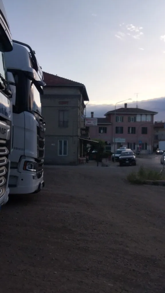 Giordano Calzolari_Nuovo Bar Sport Met di Zhou Ze & C. Snc_Quattordio_review