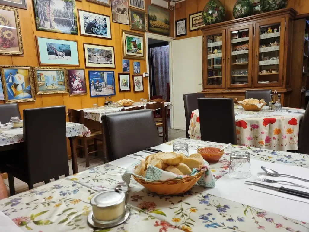 Nuovo Bar Sport Met di Zhou Ze & C. Snc restaurant in Quattordio