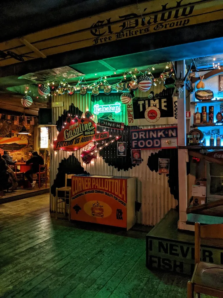 Gasoline Road Bar restaurant in Quaregna