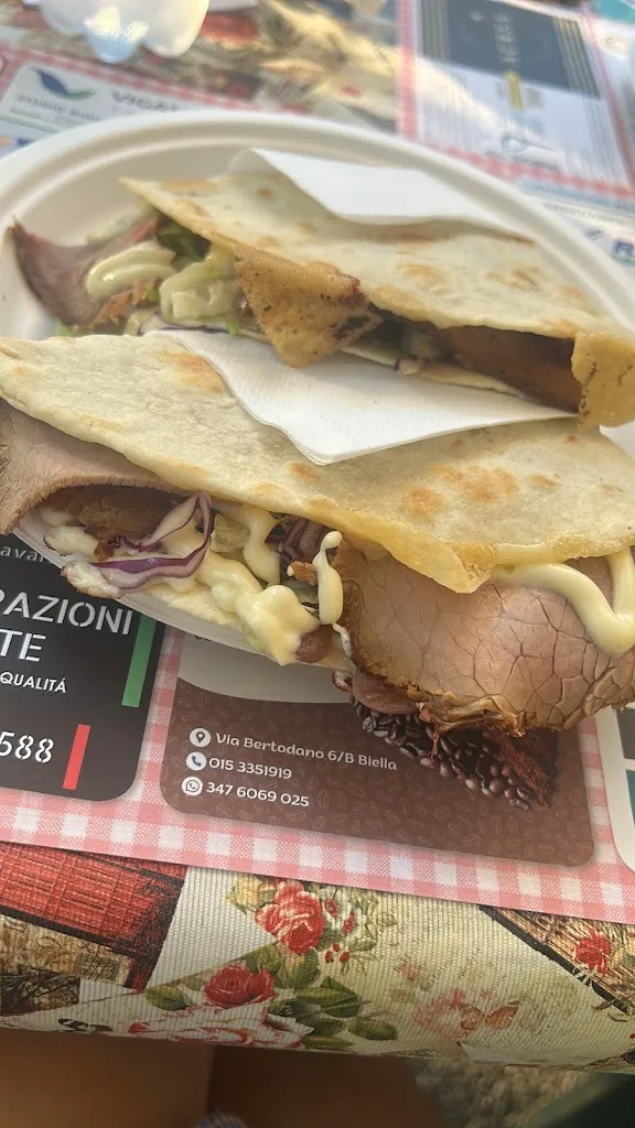 Arianna Tobaldo_PIADINERIA PIADA XXL_Quaregna_review