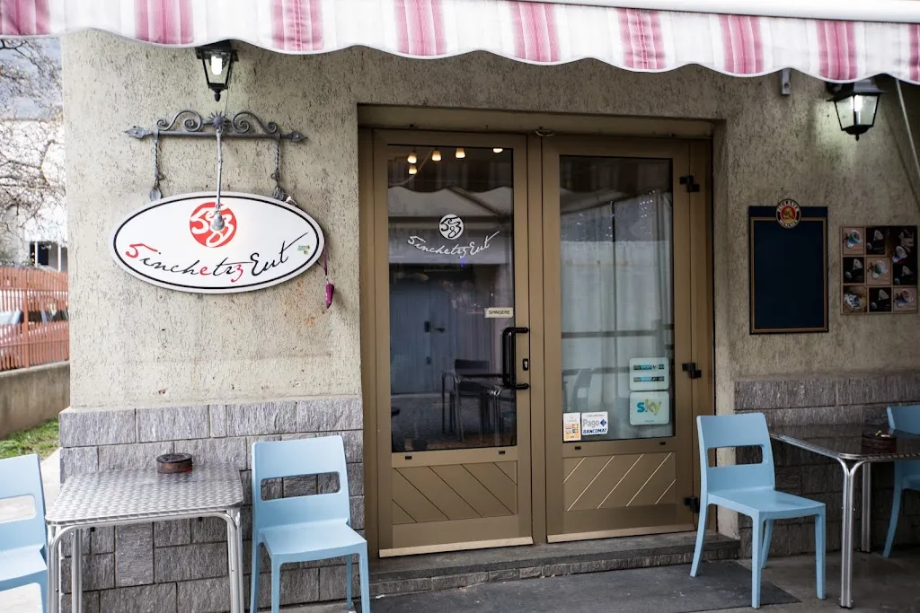 5inchetr3eut restaurant in Quincinetto