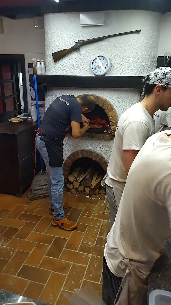 Pizzeria Magna Rosa_Quincinetto_slider_image_2